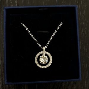 ✨Swarovski Gorgeous Necklace ✨